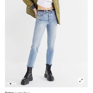 Levi’s Wedgie Icon Jeans in Shut Up